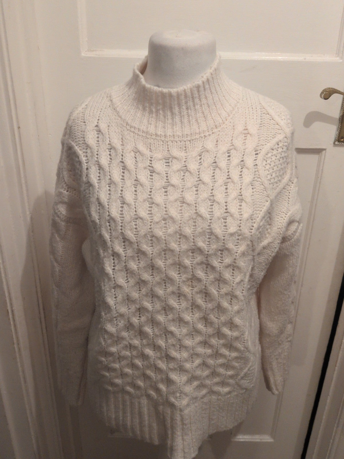 Ladies George Size Medium White Knit Patten High Neck Pullover Jumper