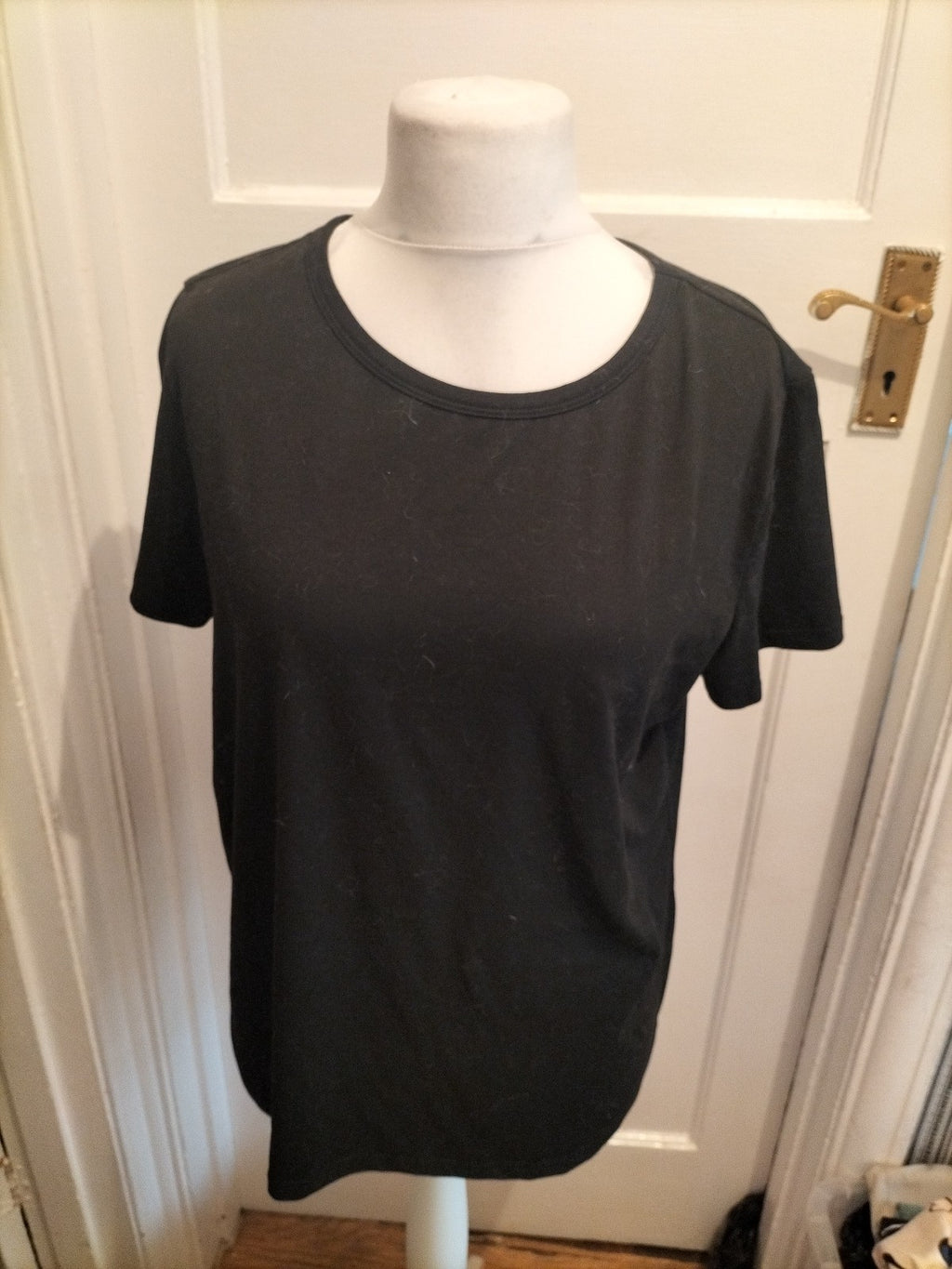 XL Black Short Sleeve Round Neck T-shirt