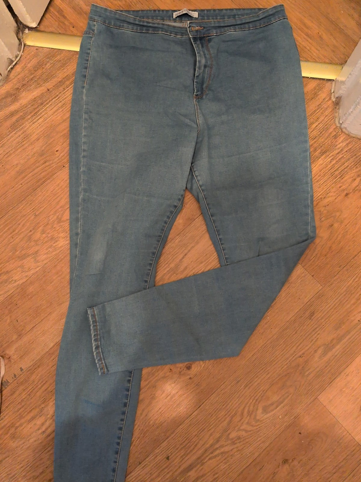 Denim&Co 20 Straight Soft Jeans