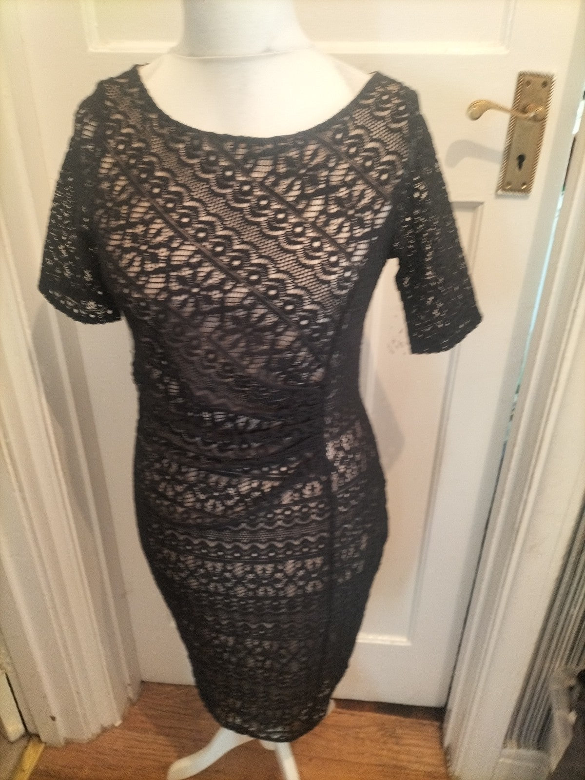Ladies Mark And Spencer Size 12 Black Lace Lined Short Sleeve Dress