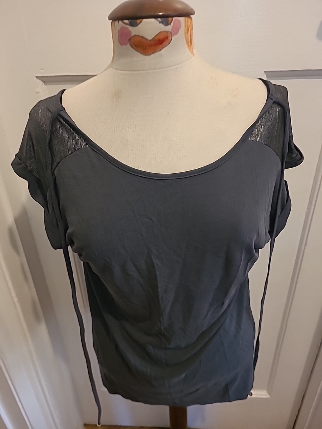 Ladies Oasis Size Medium Shiny Grey Short Sleeved Tshirt
