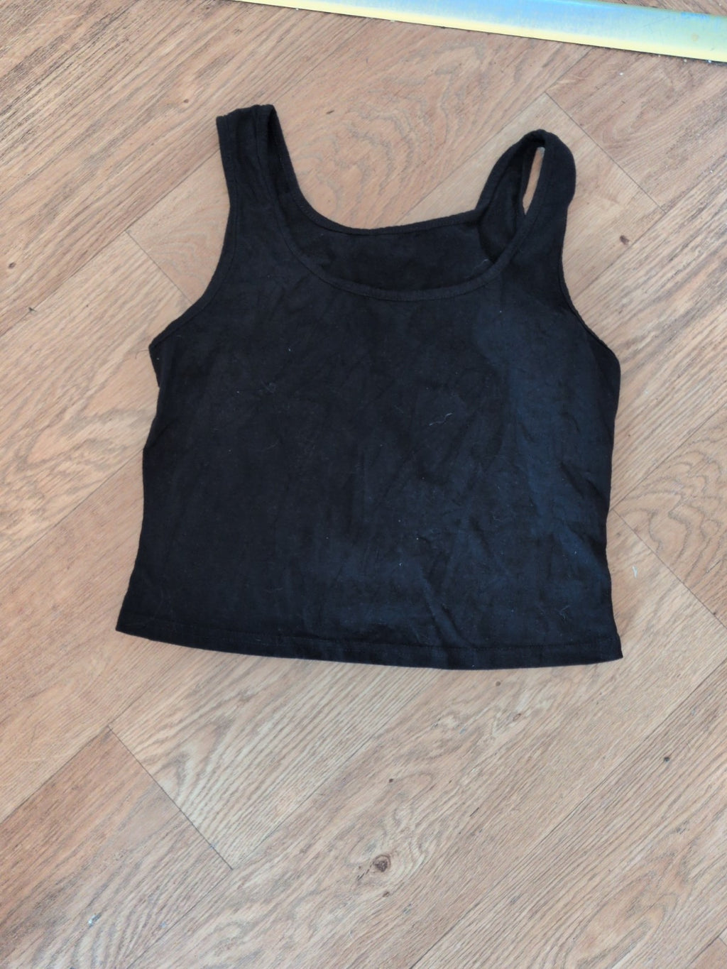 Shein Large Scoop Neck Sleeveless Top
