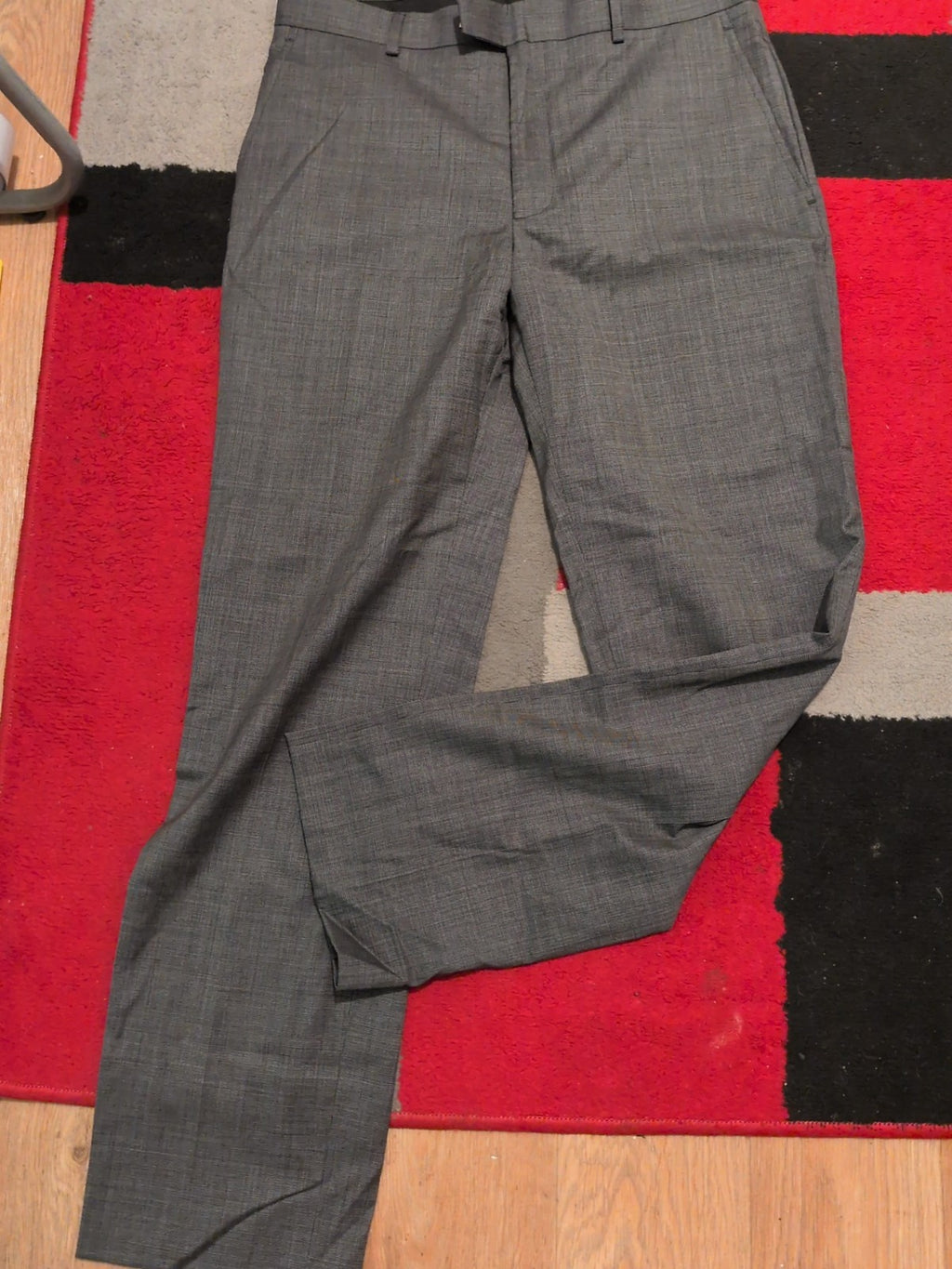 Mens Size 34x31.5 Grey Smart Trousers