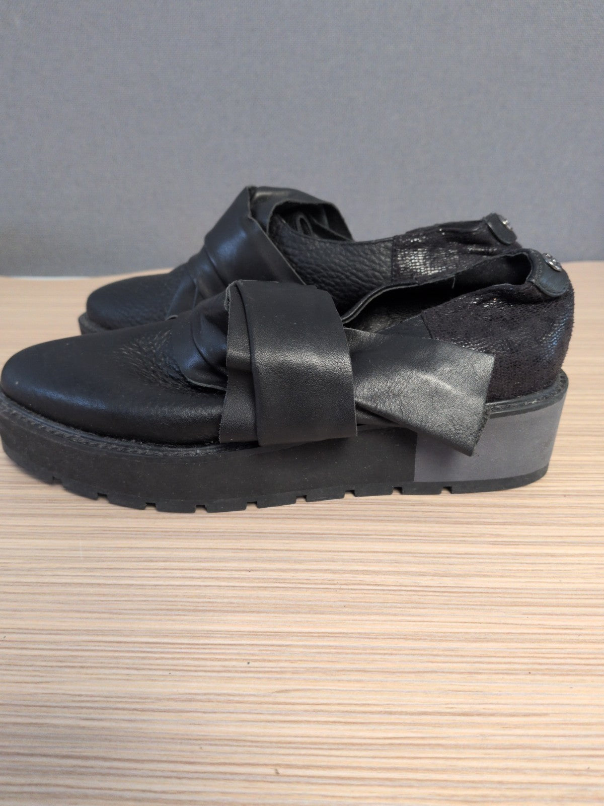 Aparazza EU 36 Black Shoes