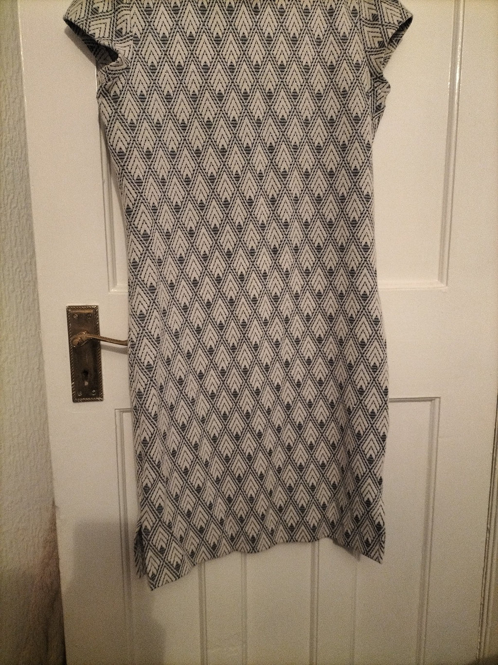 Ladies Next Size 6 White/Silver/Navy Shimmery Short Sleeved Dress