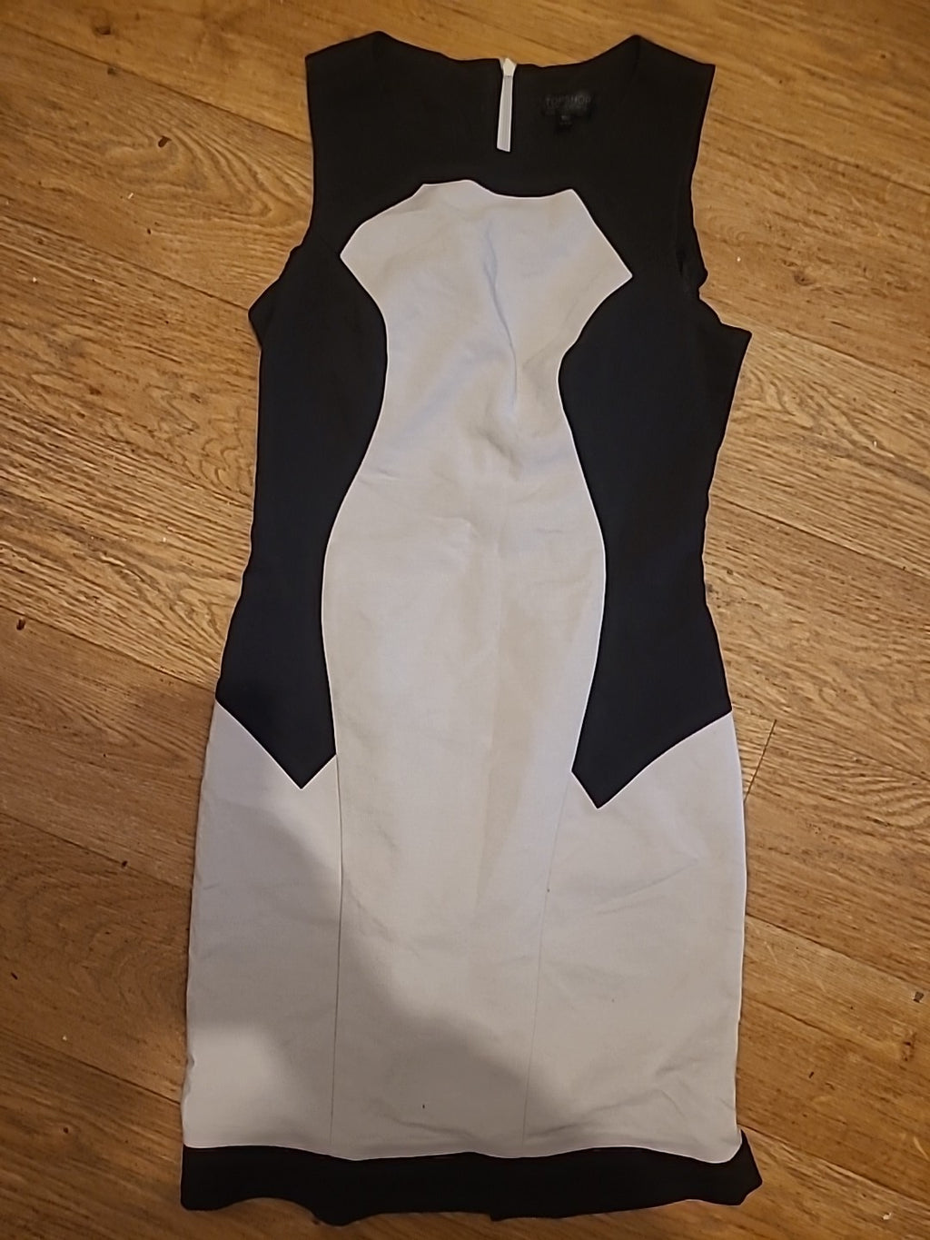 Ladies Topshop Size 12 Black/White Sleeveless Dress