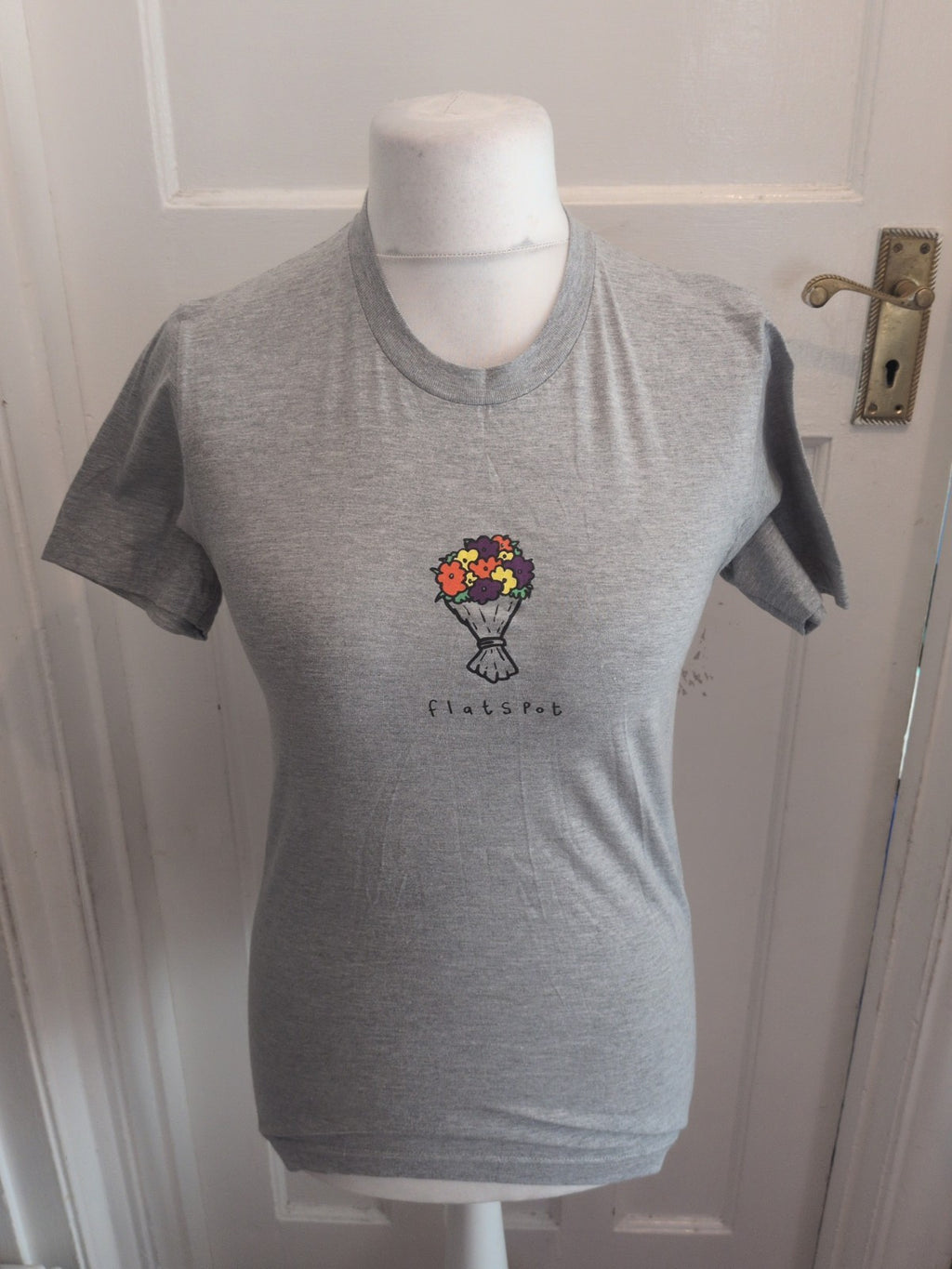 American Apparel Small Grey With Flower Short Sleeve T-shirt