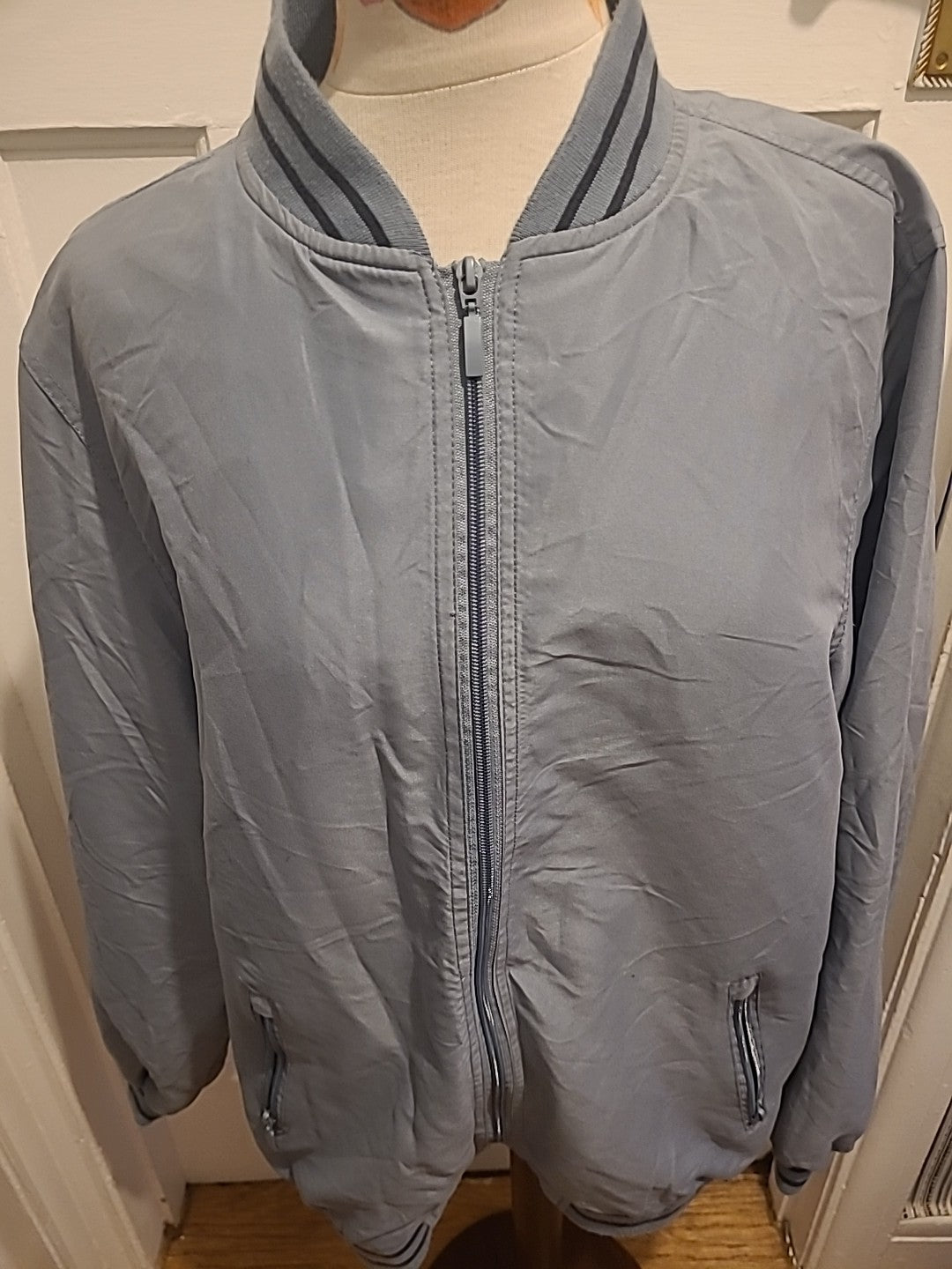 Mens Pegasus Size Small Grey Lined Long Sleeved Jacket
