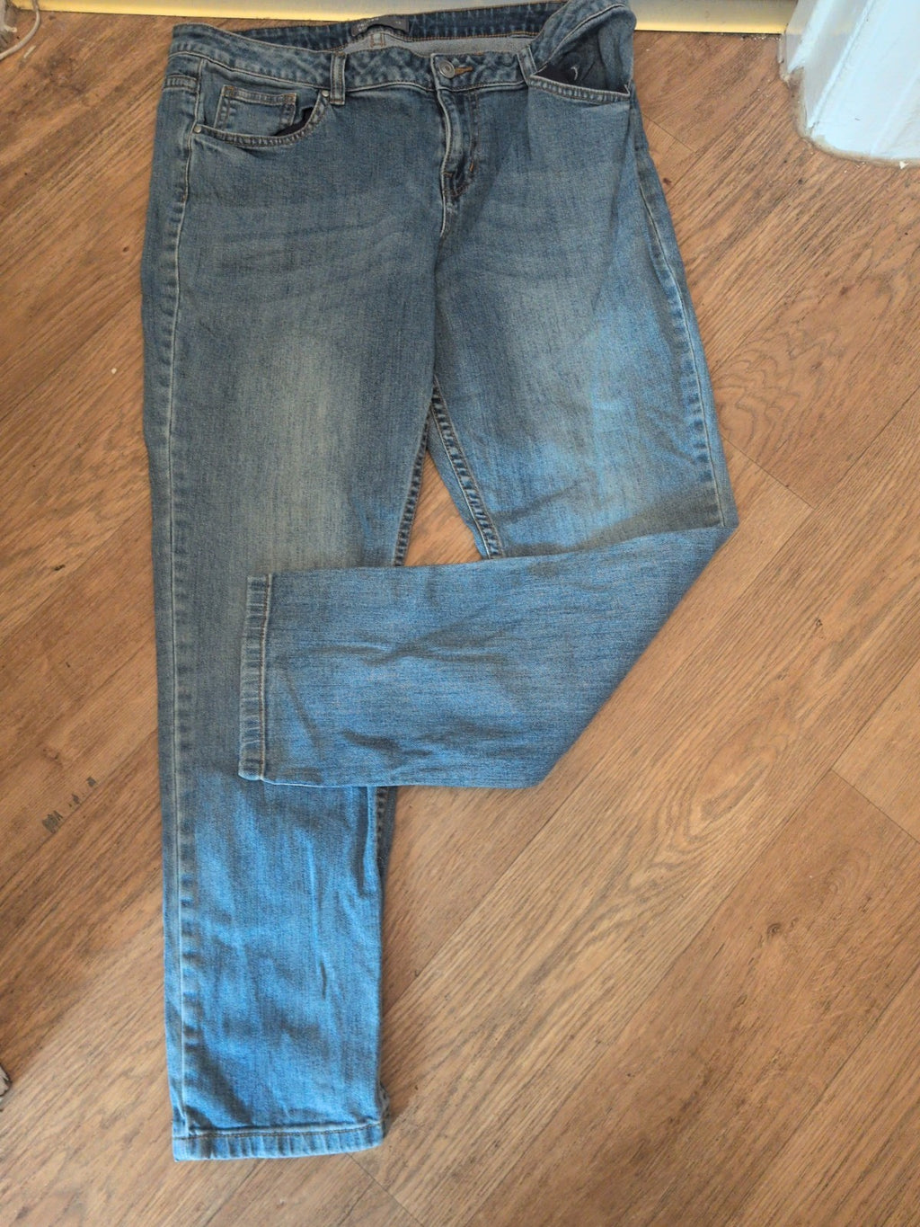 Ladies Nutmeg Size 14 Relaxed Slim Denim Jeans