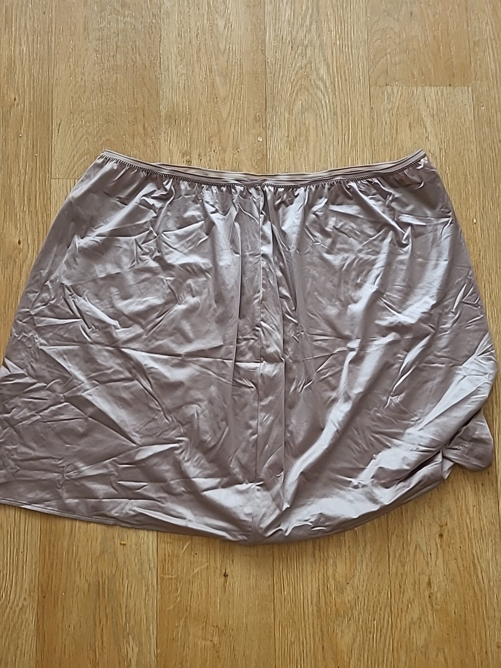 Ladies Marks And Spencer Size 22 Praline 19 Inch Pettiskirt
