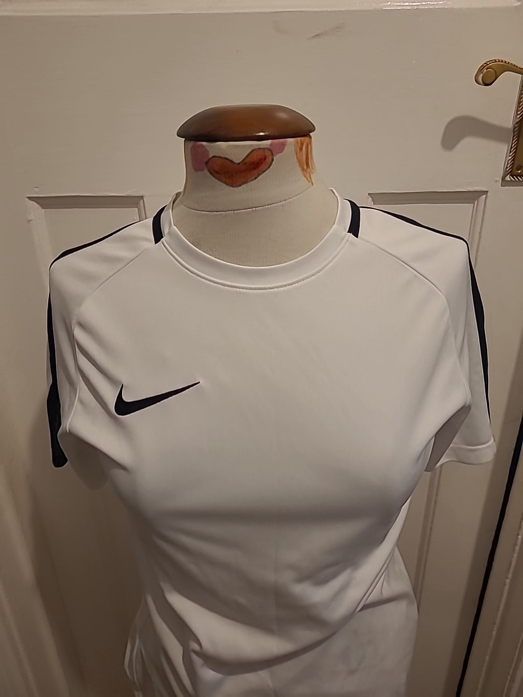 Mens Nike Size Small White Dri Fit Short Sleeved Tshirt