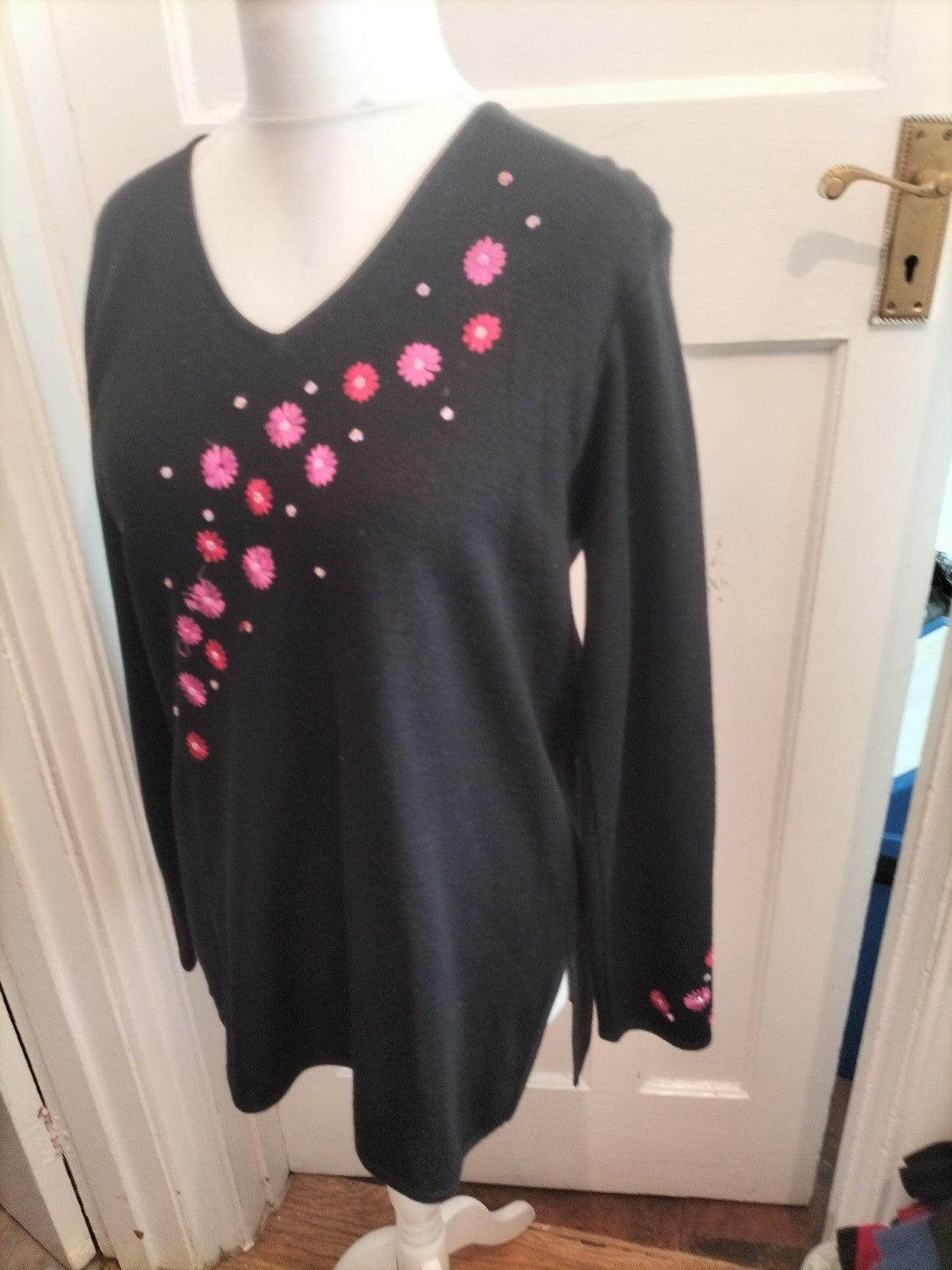 Elvi Size 1 Black Floral Long Sleeve Blouse