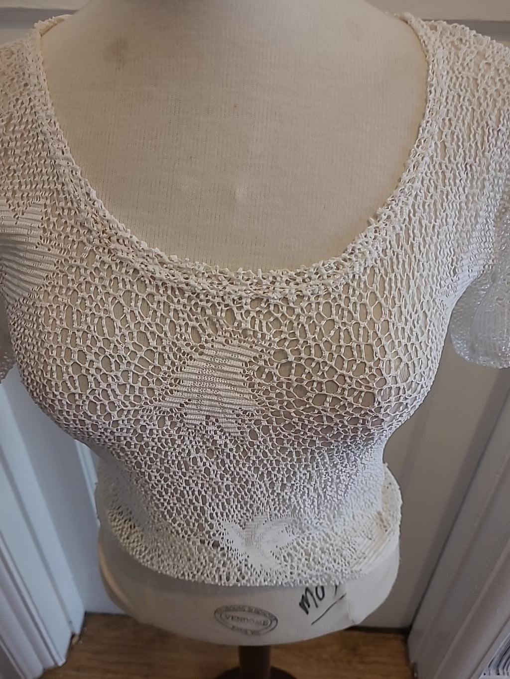 Ladies P&S Size Medium White Lace Short Sleeved T-Shirt