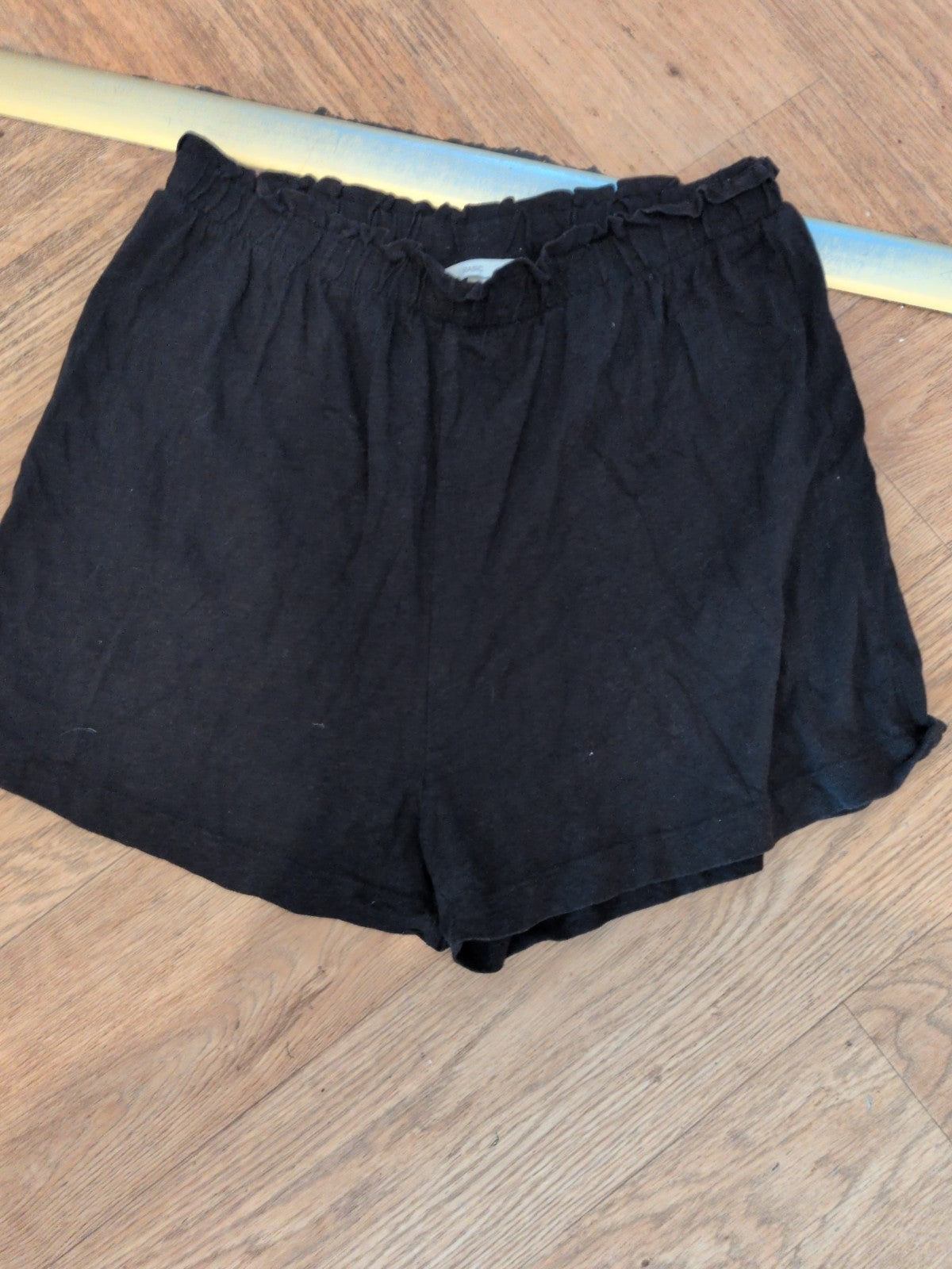 H&M Basic Small Black Shorts