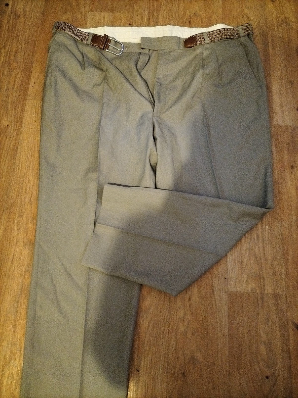Mens Gurteen Size 46R Grey Belted Trousers