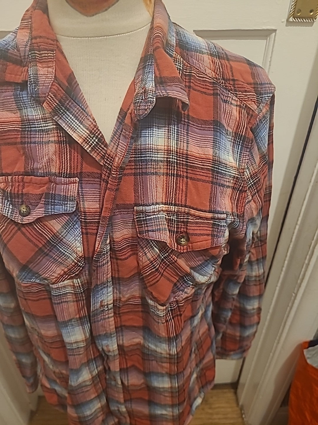 Mens Trait Size Medium Red Grey White Check Long Sleeved Shirt