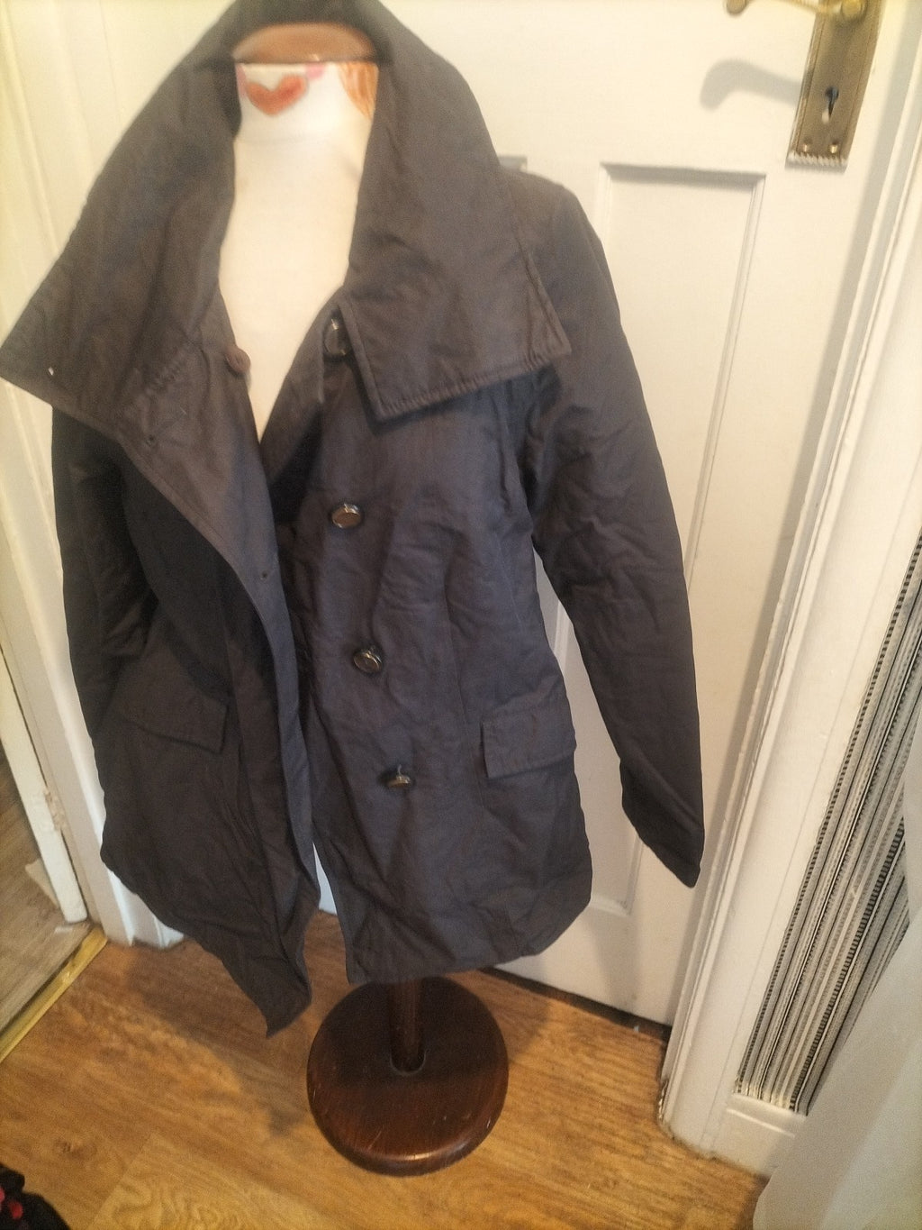 Ladies GIVe Size Large Dark Brown Lined Long Sleeved Coat