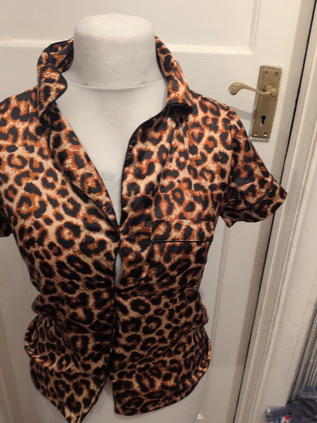 Prettylittlething 8 Pyjama Set Leopard Print Top And Shorts