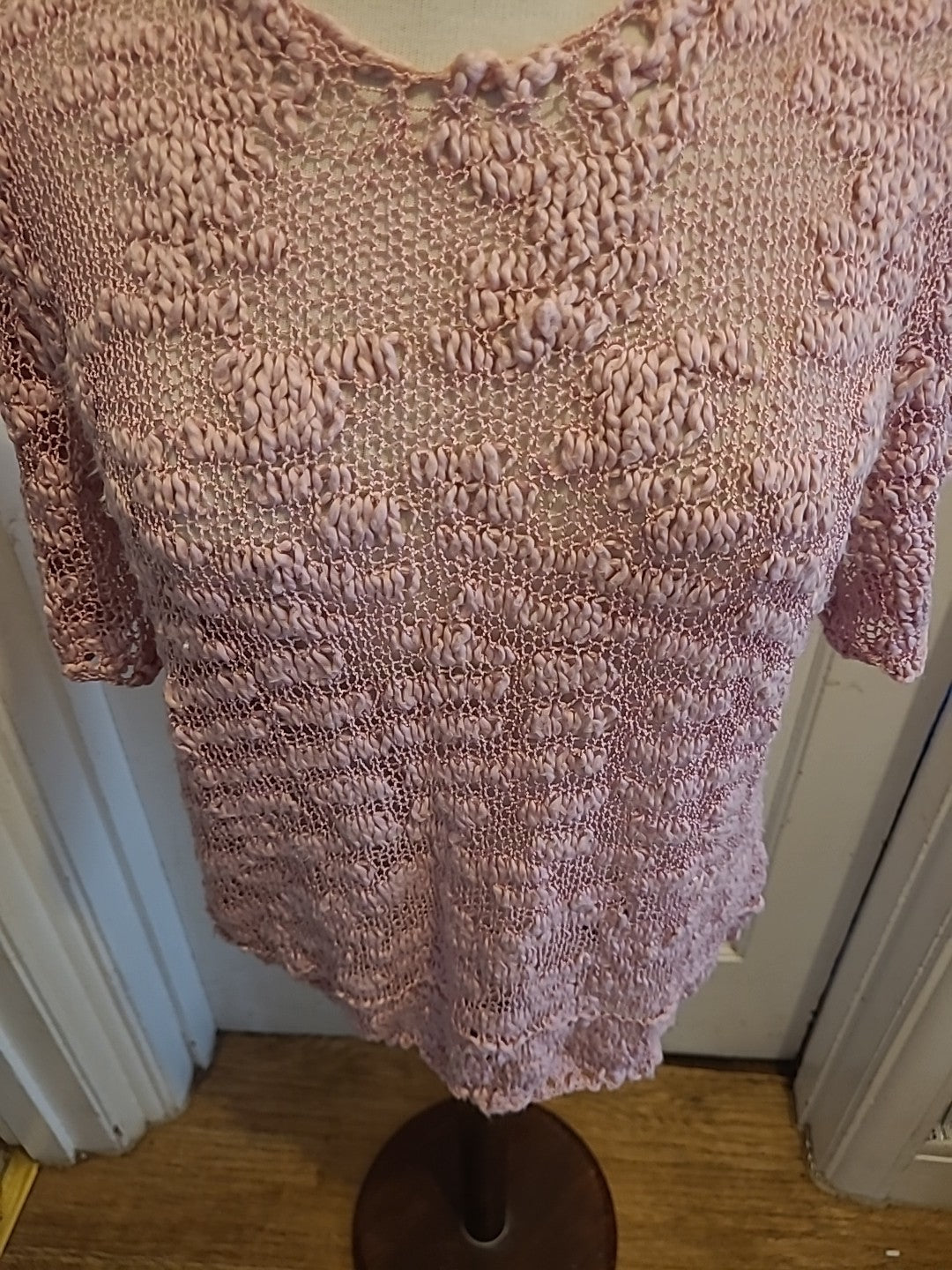 Ladies Size Small Pink Short Sleeved Tshirt