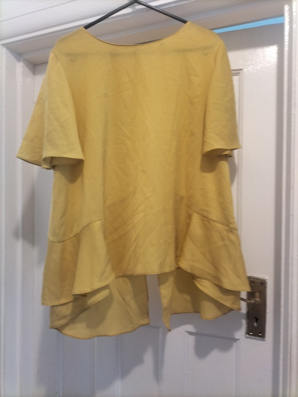 Ladies River Island Size 8 Yellow Short Sleeved Flowy Blouse