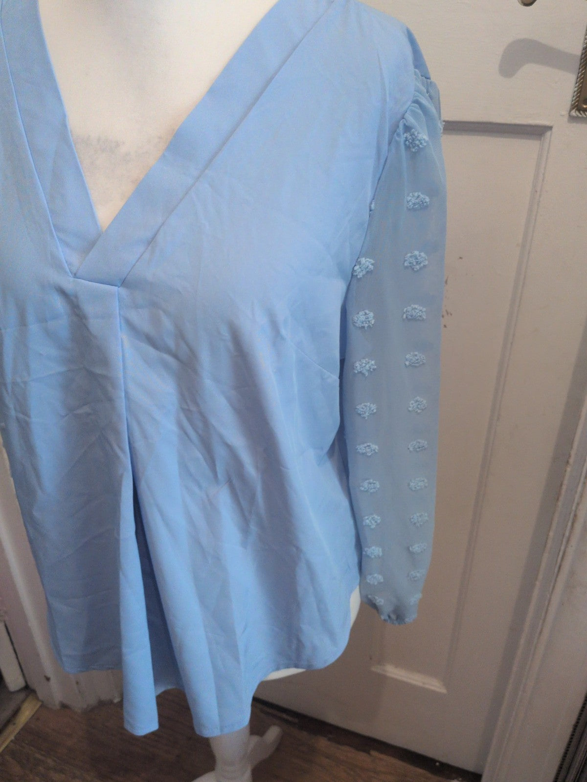 Ladies Size XL Blue Long Sleeve V Neck Blouse
