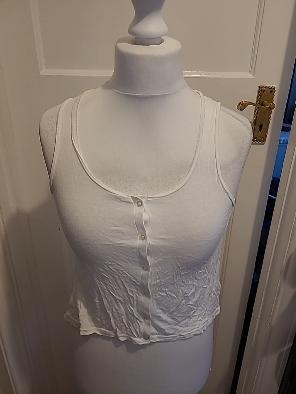 Ladies H&M Size 6 White Buttoned Sleeveless Blouse