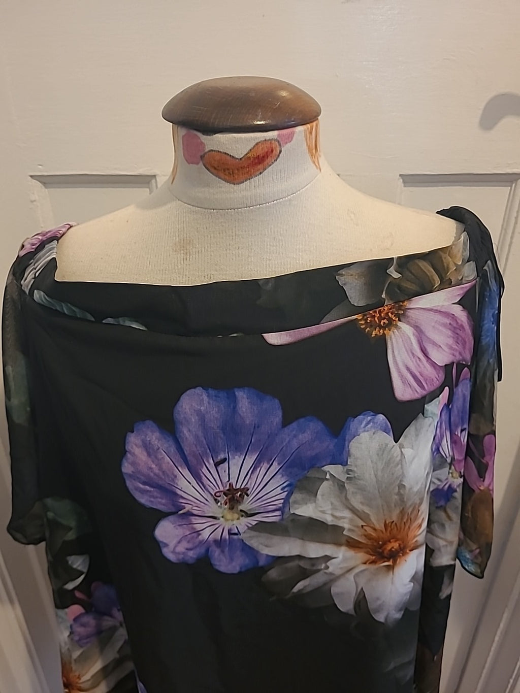 Ladies Lovedrobe Size 18 Multicoloured Floral Short Sleeved Blouse