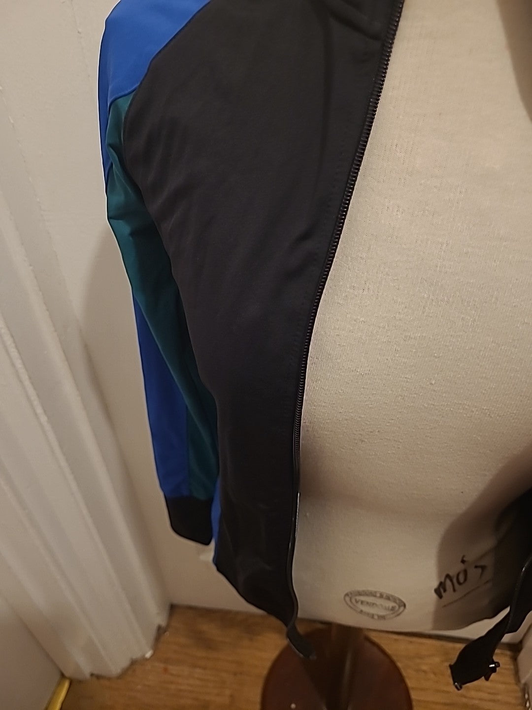 Ladies Red Herring Active Size Small Green Blue Black Jacket