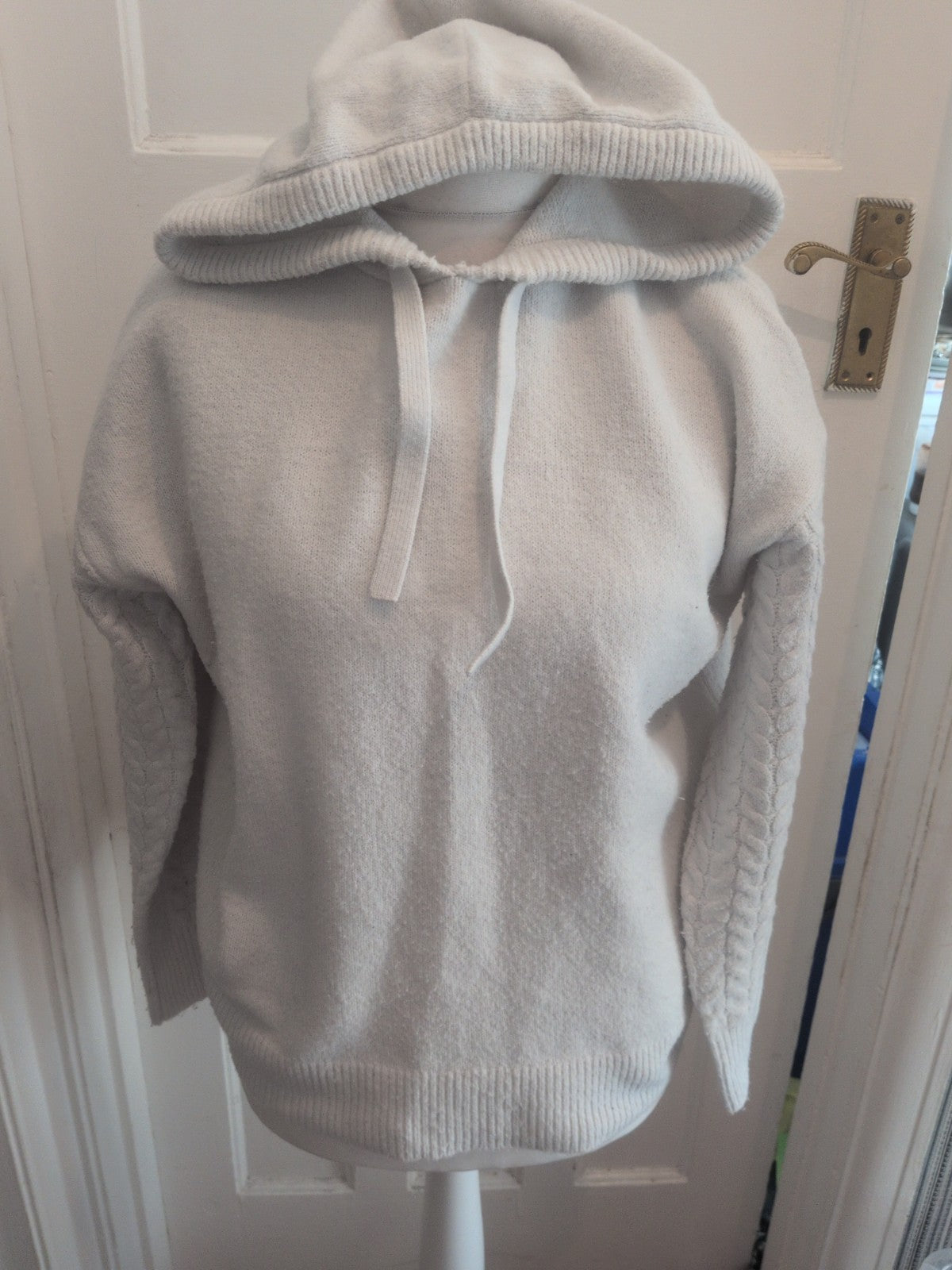 Ladoes TU Off White Hooded Jumper Size 14 Free Delivery