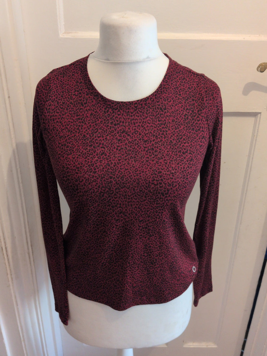 Ladies Good Move Size 10 Deep Red And Black Long Sleeve T-shirt