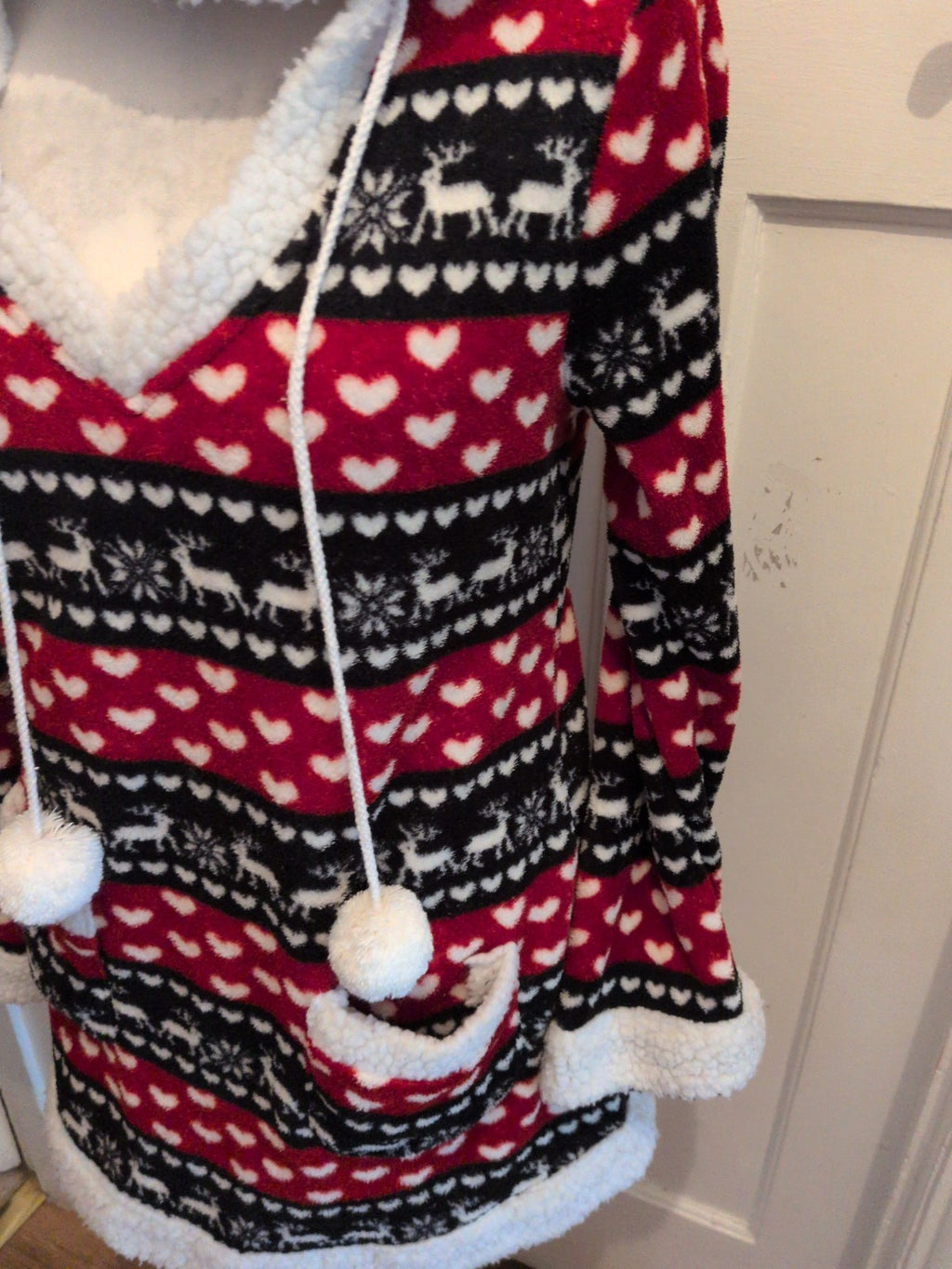 Izabel London 16 Christmas Hoodie
