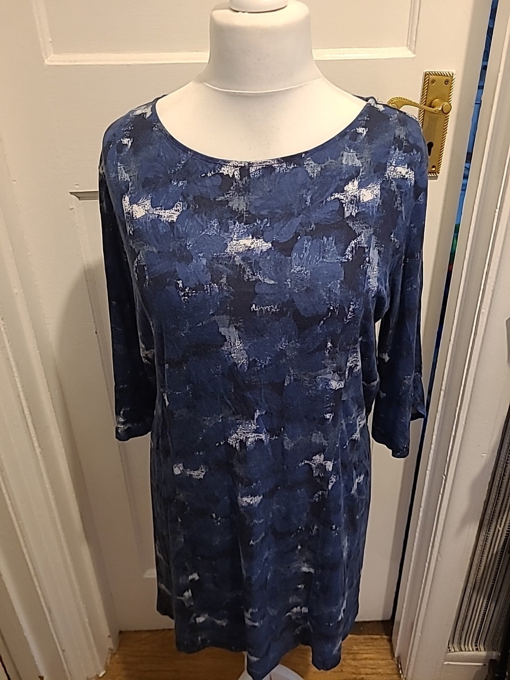 Ladies Thought Size 14 Navy Floral Mid Sleeved Dress