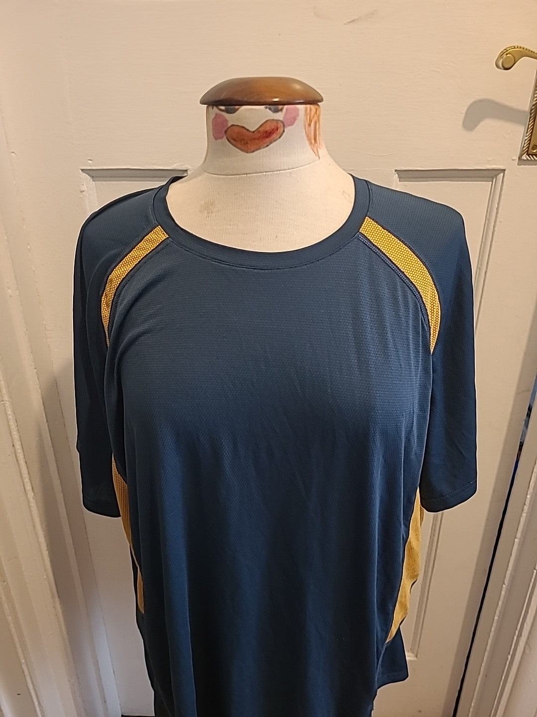 Mens Mountain Warehouse Size XL Dark Teal/Orange Breathable Tshirt