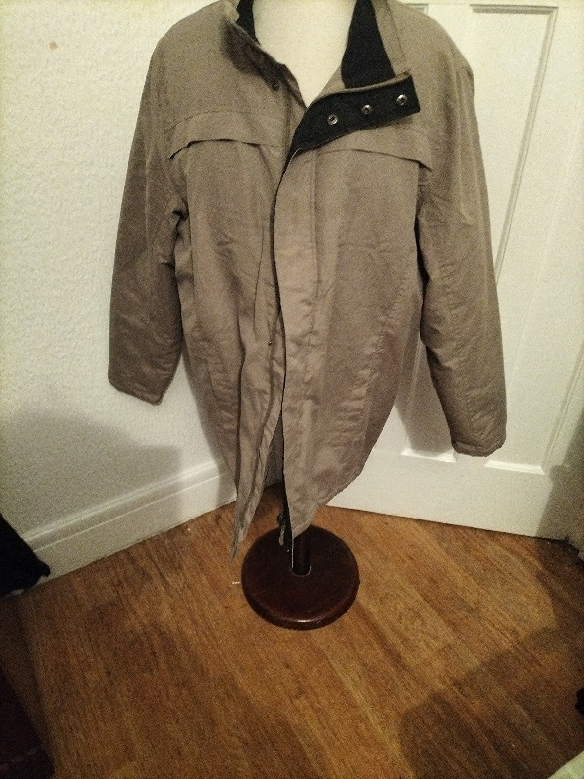 Mens Preimer Man Size Medium Pale Khaki Lined Coat
