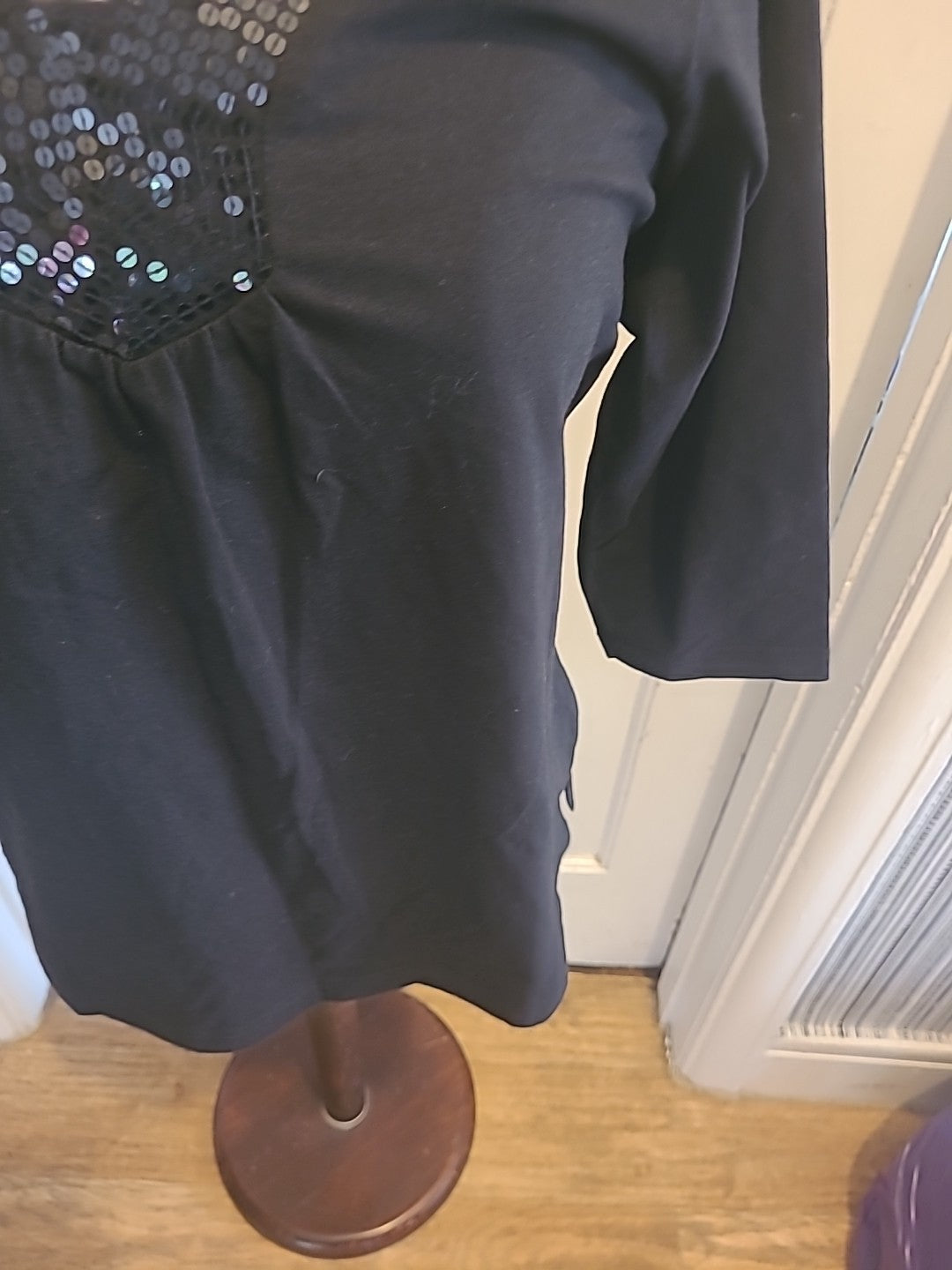 Ladies Quacken Factory Size Small Long Sleeved Tshirt