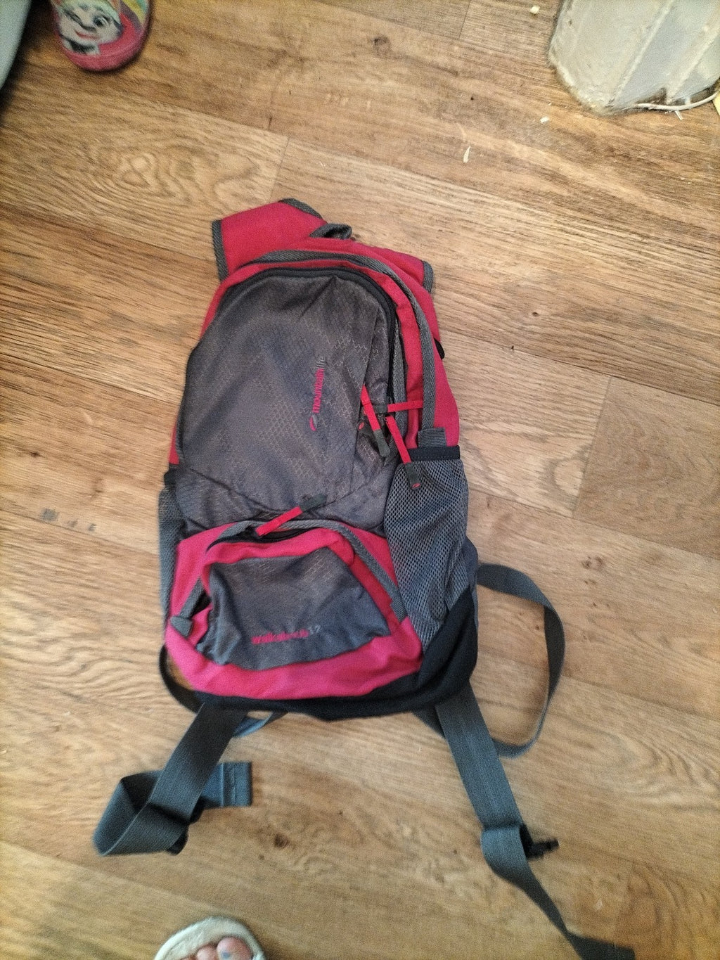 Ladies Mountain Kife Pink And Grey Ruck Sack
