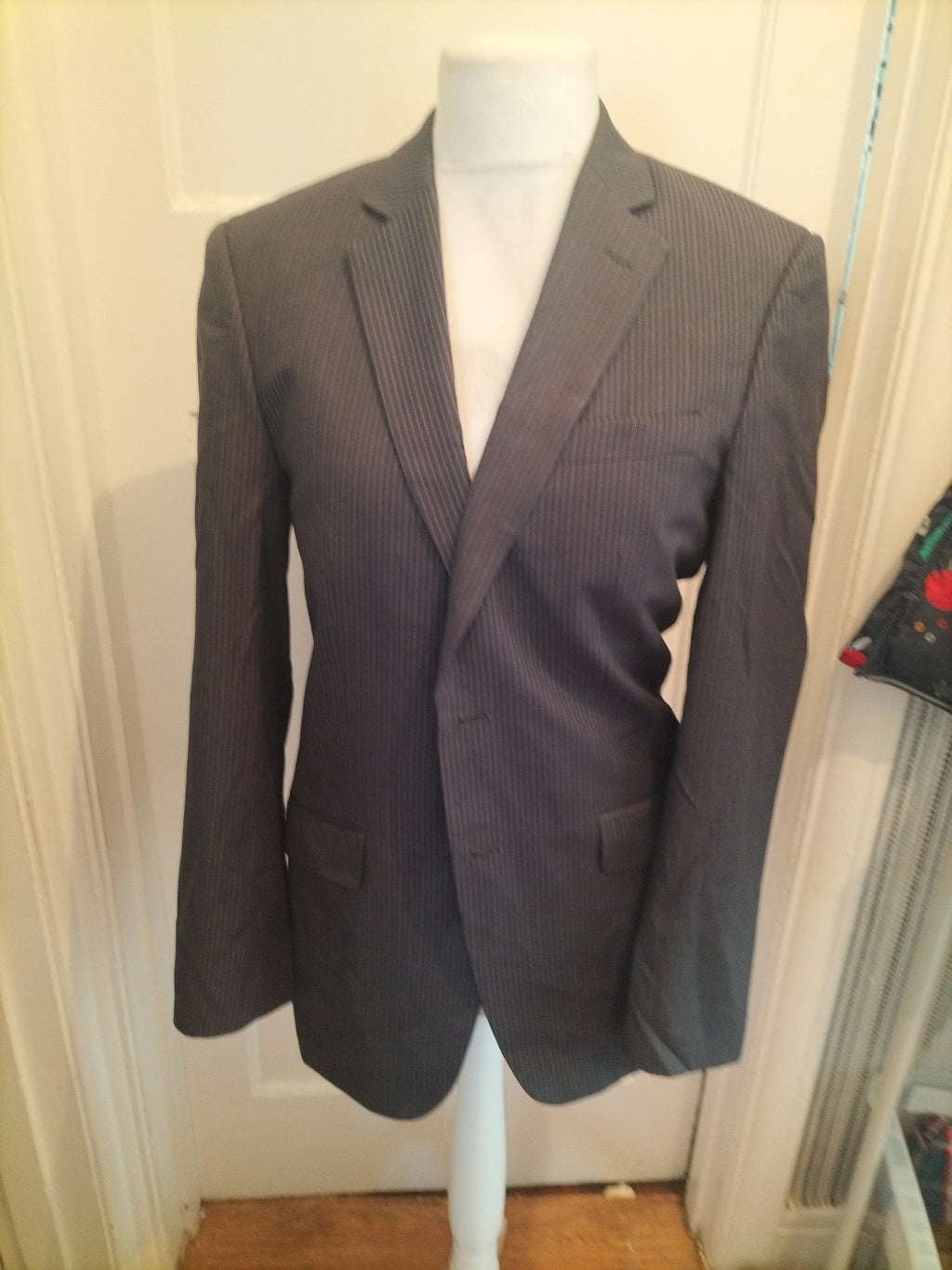 Mens Burtons Size 38L Black With Grey Pin Strips Long Sleeve Padded Blazer