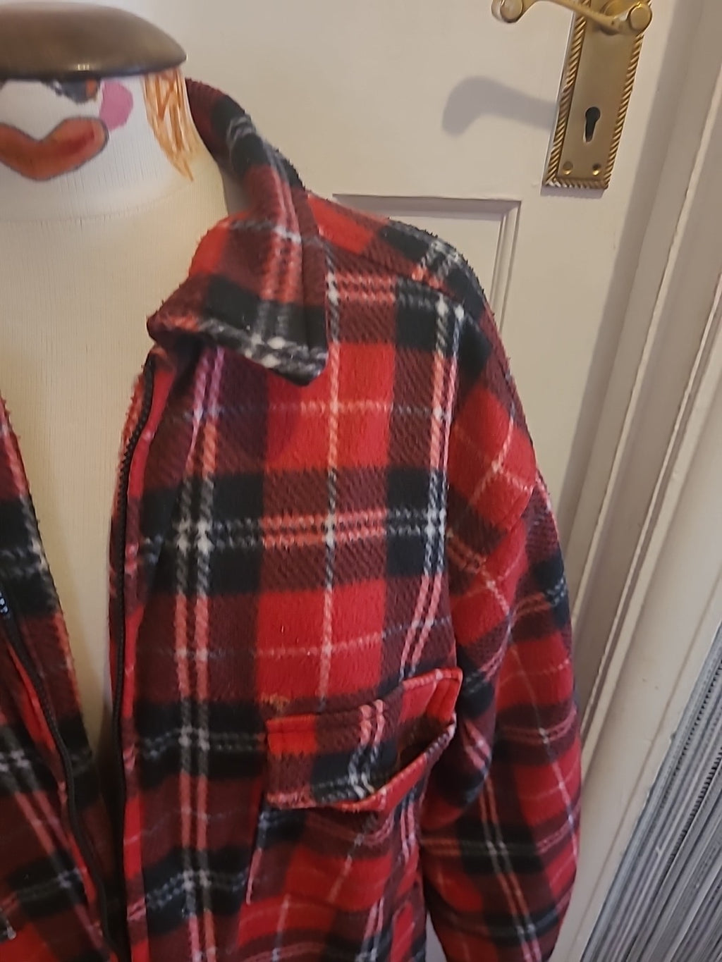 Mens Tom Hagen Size 2xl Red Check Fleece Zip Through