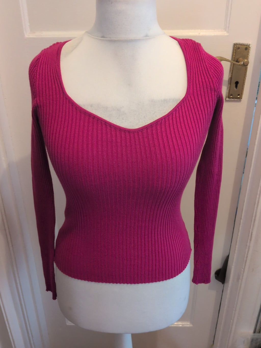 Ladies Major Label Group Size Small Purple Ribbed T-shirt