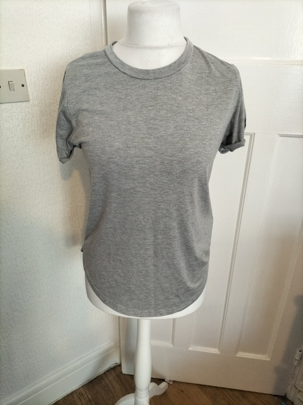 Mens Size S Grey Short Sleeved Plain Tshirt