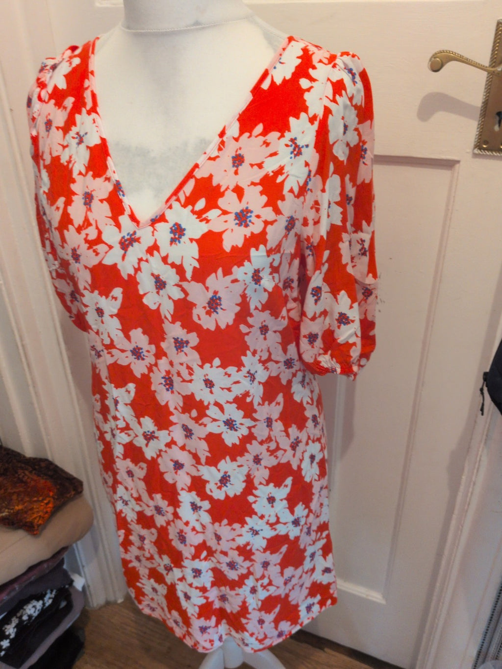 George 12 Red And White With Blue Floral Short Sleeve Dress