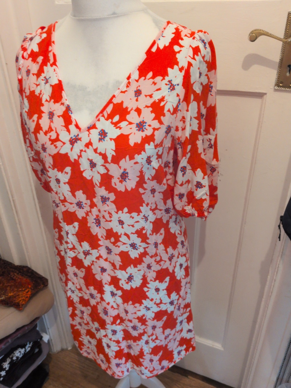 George 12 Red And White With Blue Floral Short Sleeve Dress