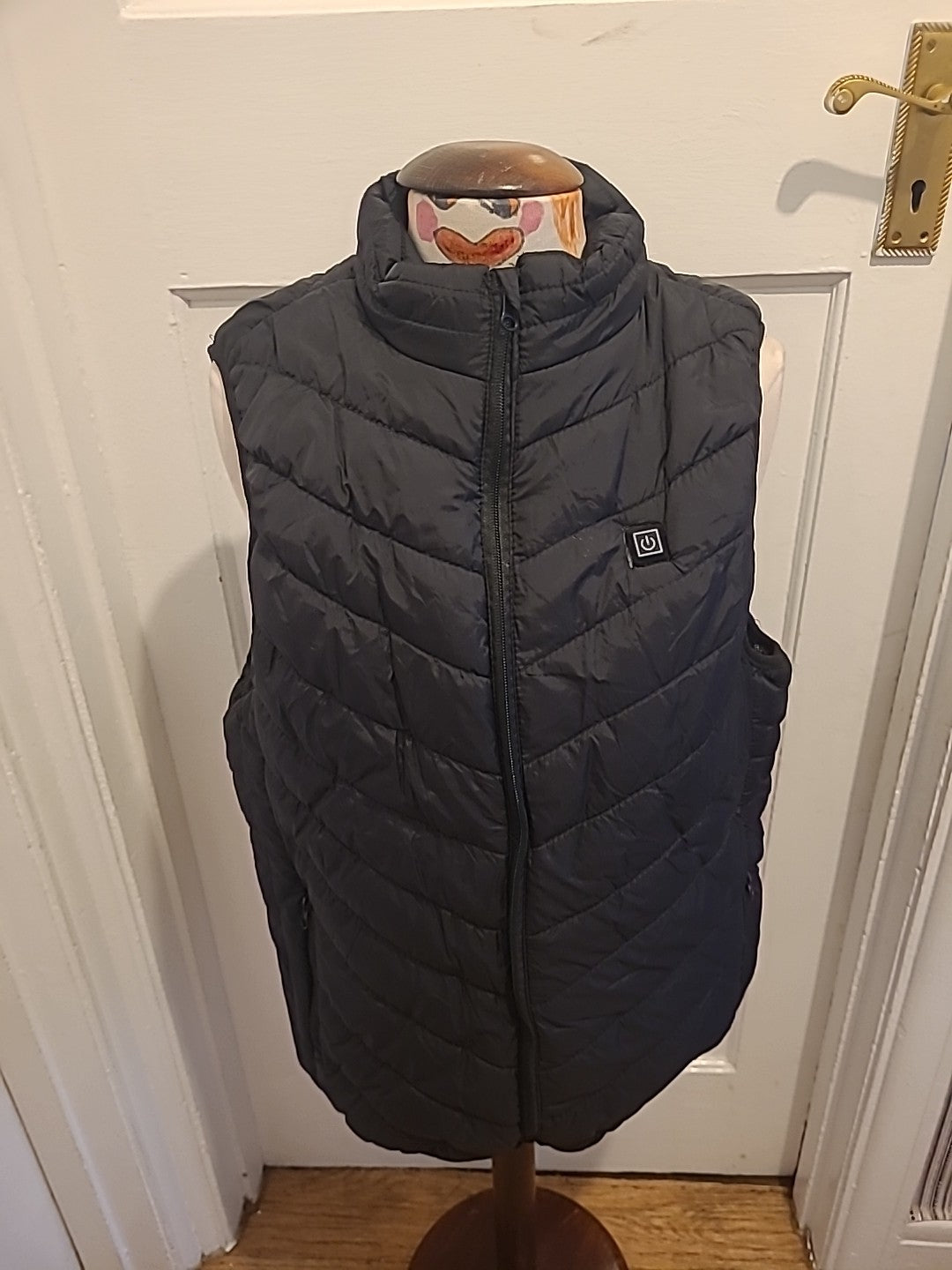 Mens Size Large Black Sleeveless Puffer