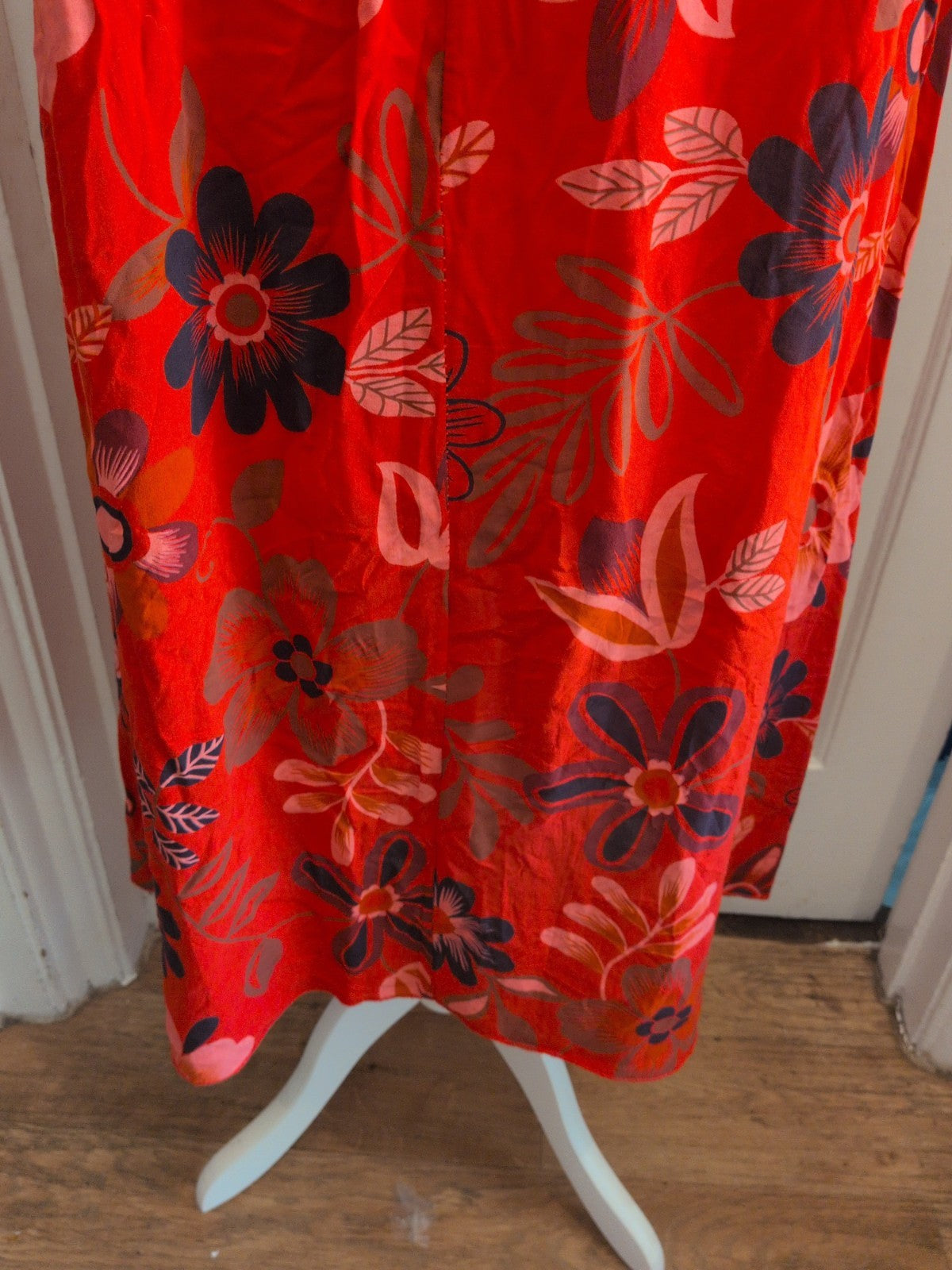 Ladies XL Red Flower Sleeveless Dress