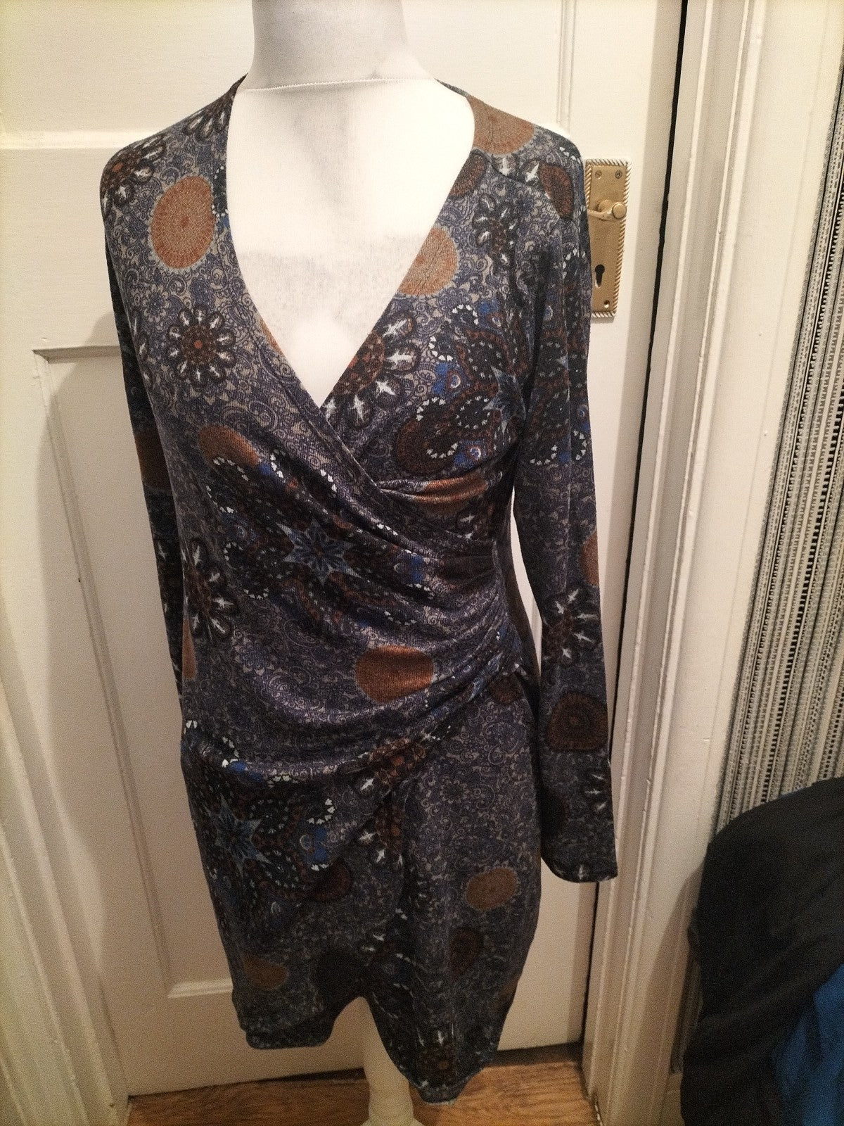 Ladies Purplush Size Large Navy Aztec V Neck Long Sleeved Dress