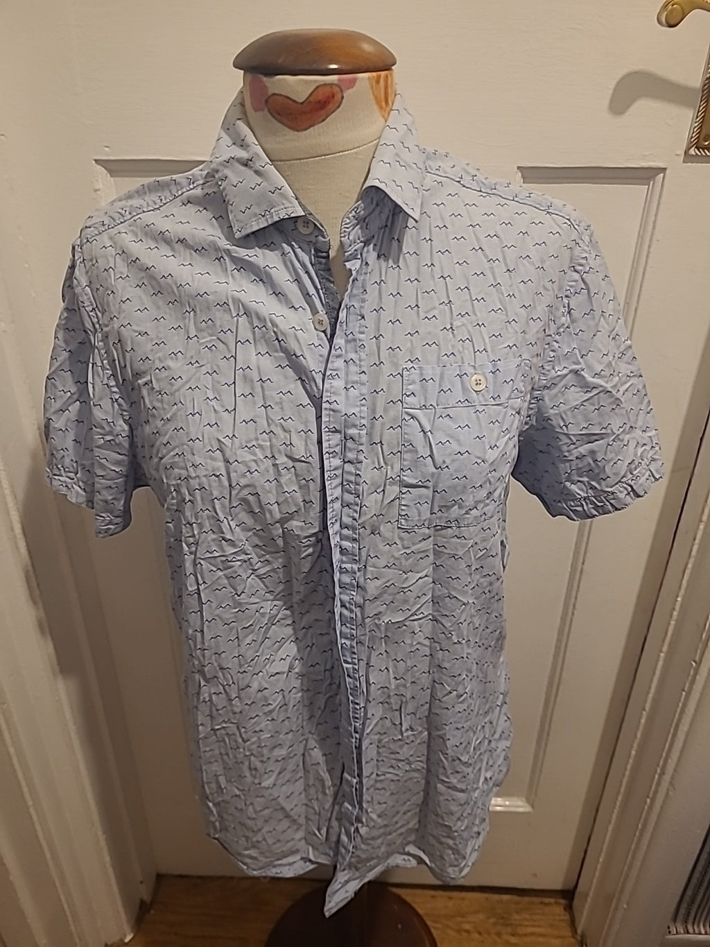 Mens Report Collection Size Medium Blue/Navy Bird Design Short Sleeved Shirt