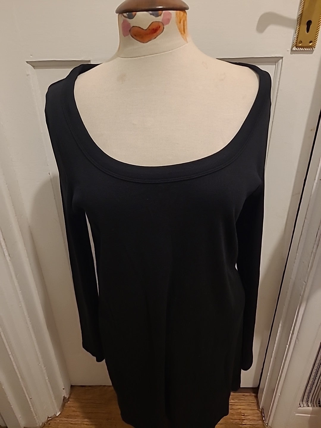 Ladies Asos Size 18 Black Ribbed Long Sleeved Pencil Dress