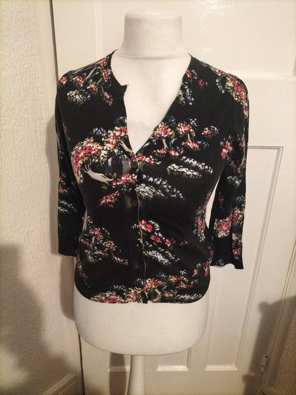 Ladies Oasis Size Small Black Floral Cardigan