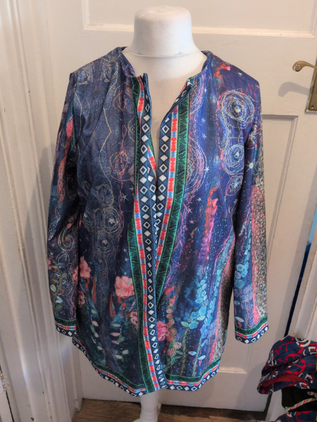 Ladies Large Multi Floral Long Sleeve Open Blouse