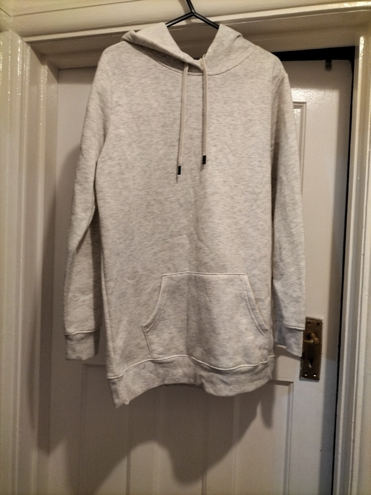 Ladies Papaya Size Small White Long Sleeved Hooded Jumper